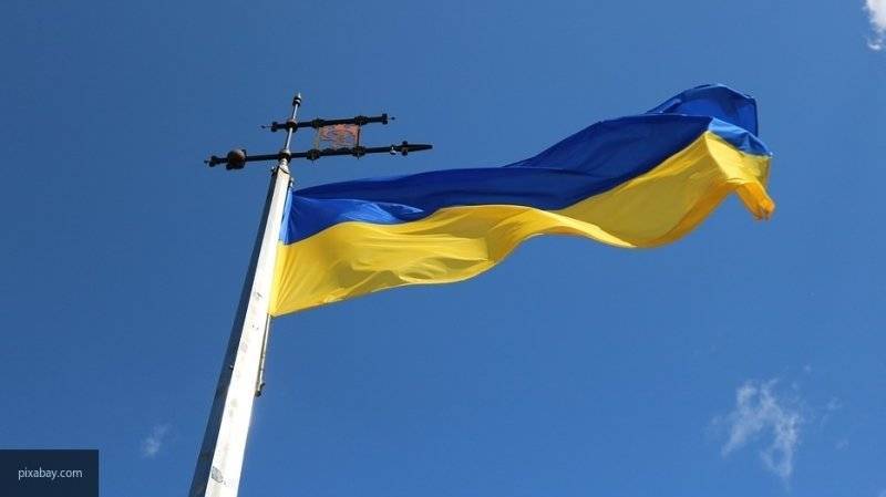 Пользователи соцсетей призвали наказать поднявших украинский флаг в Крыму - nation-news.ru - Херсон - Судак