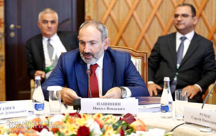 Никола Пашинян - Пашинян рассказал, какие вопросы обсуждались на заседании межправсовета ЕАЭС - ru.armeniasputnik.am - Армения