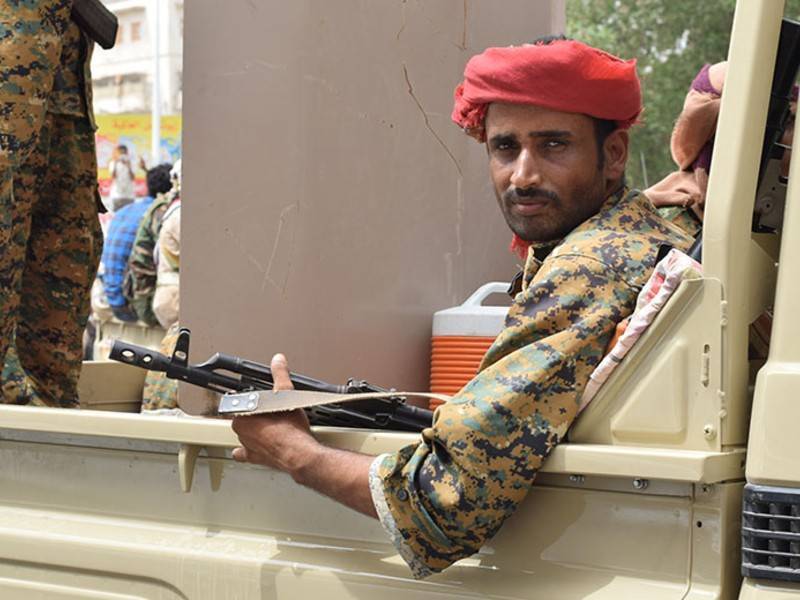Сепаратисты окружают дворец президента в Йемене - news.ru - Россия - Йемен