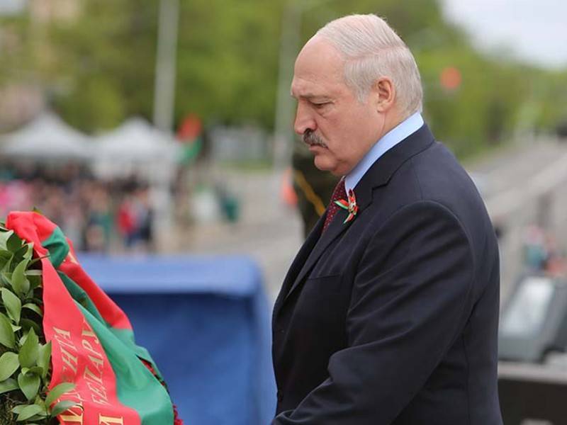 Лукашенко призвал спецслужбы вести прослушку граждан «цивилизованно» - news.ru - Белоруссия