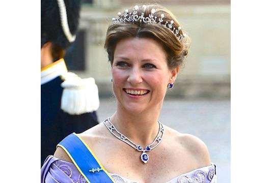 Норвежская принцесса решила заработать на титуле и взбесила подданных - versia.ru - Норвегия