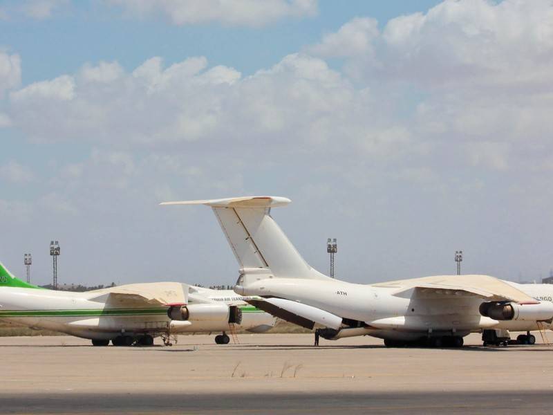 Ливия - Работа ливийского аэропорта остановилась после обстрела - news.ru - Донбасс