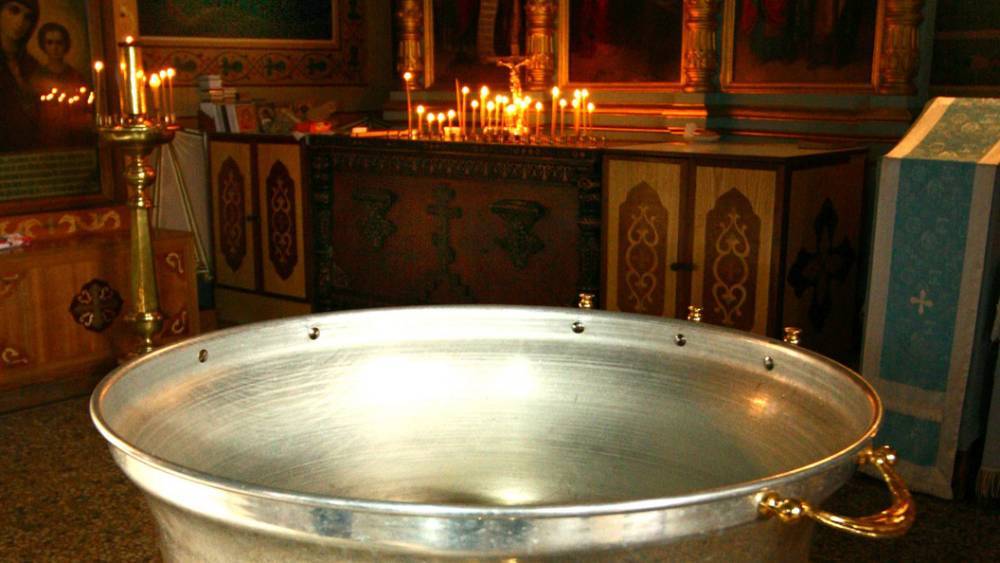Скандала в Гатчине можно было избежать: почему Церковь запрещает крестить детей формально - tsargrad.tv - Царьград