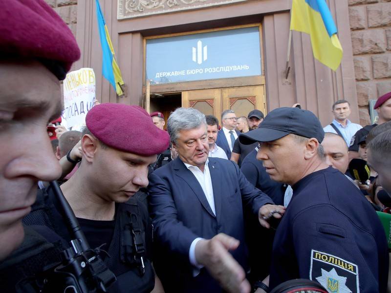 Глава ГБР опроверг слова Порошенко в рейдерском захвате телеканала - news.ru - Украина