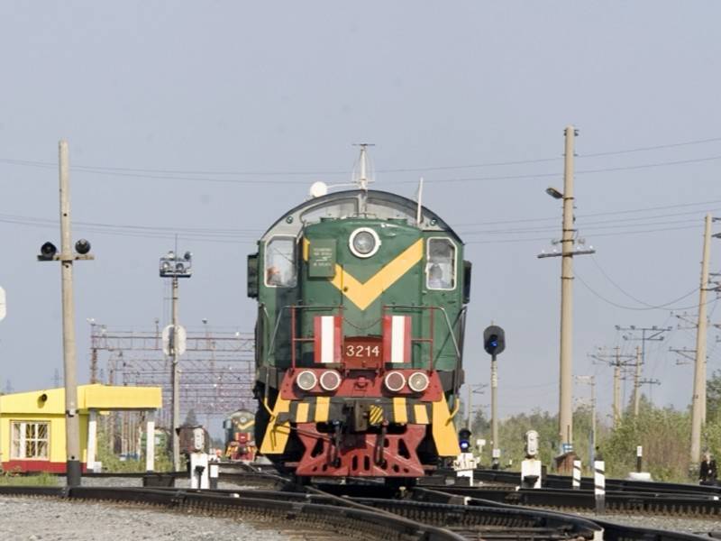 Грузовой поезд столкнулся с тепловозом в Киргизии - news.ru - респ.Бурятия