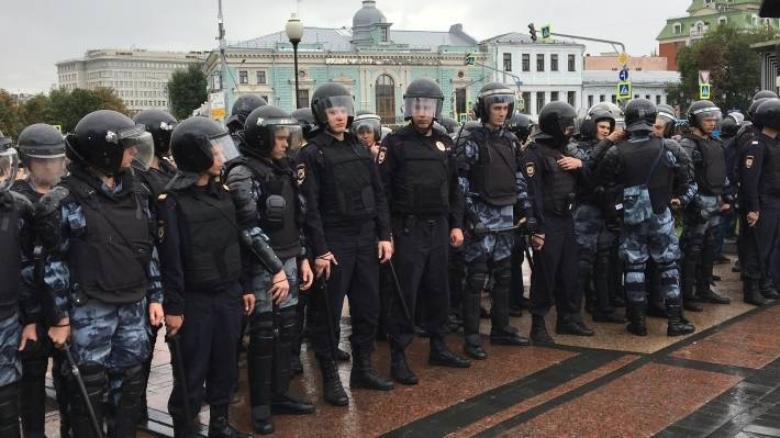 Александр Брод - Брод считает намерение «оппозиции» прогуляться по Москве 17 августа политическим пиаром - polit.info - Москва - Россия