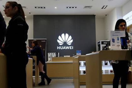 Уилбур Росс - США снова ударили по Huawei в торговой войне - newtvnews.ru - США - Вашингтон
