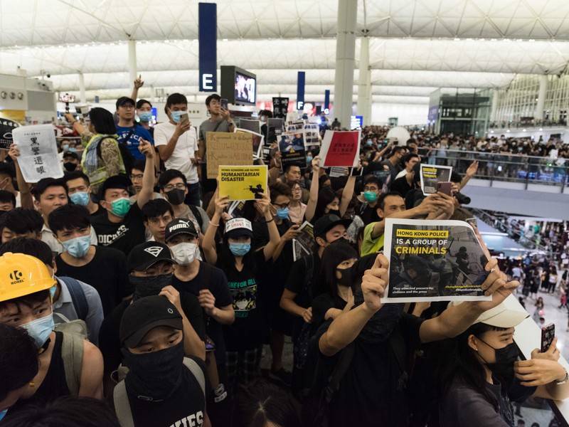 Зоны для акций протеста появились в аэропорту Гонконга - news.ru - Китай - Гонконг