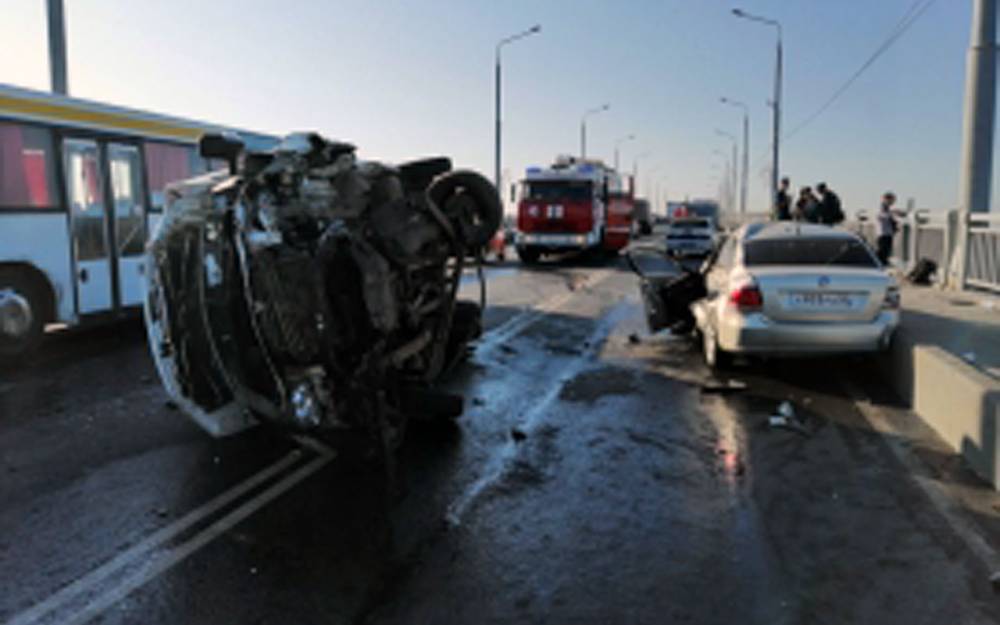 Приступ и&nbsp;выезд на&nbsp;встречку&nbsp;— в&nbsp;ДТП на&nbsp;мосту пострадали 10&nbsp;человек&nbsp;— журнал За&nbsp;рулем - zr.ru - Саратов