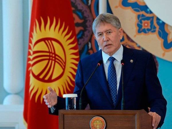 Алмазбек Атамбаев - Суд оставил в силе арест экс-президента Киргизии Атамбаева - polit.ru - Киргизия - Бишкек
