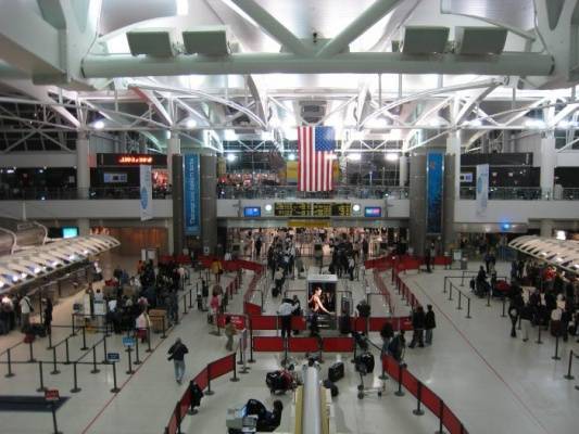 В аэропортах США вышла из строя система таможенного контроля — Происшествия, Новости США - eadaily.com - США - Лос-Анджелес - Нью-Йорк - штат Виргиния