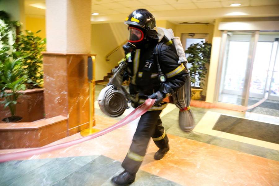 Пожар произошел в административном здании в Москве - m24.ru - Москва - район Басманное