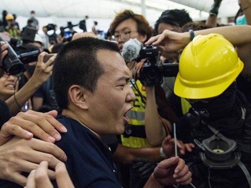 ЕС призвал власти Гонконга отказаться от насилия к протестующим - news.ru - Гонконг - Гонконг - Протесты