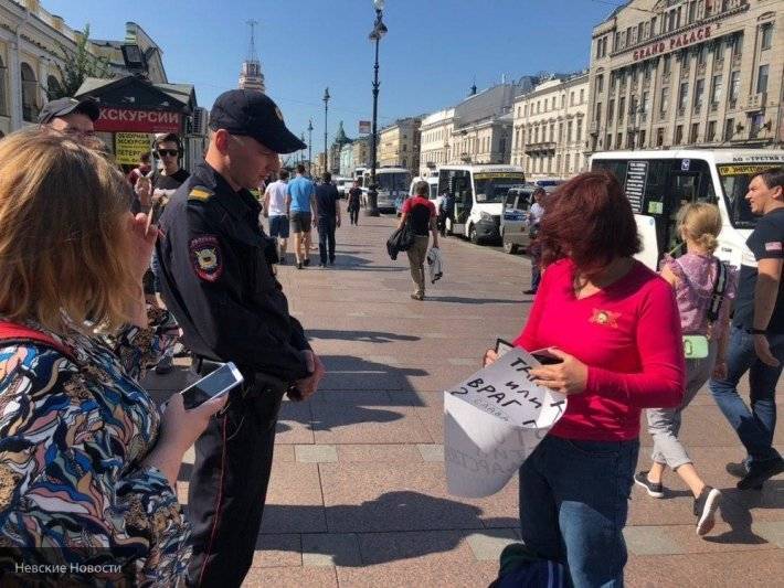 За провокацию у Гостиного двора была арестована хозяйка собак, которые растерзали ребенка - newinform.com - Санкт-Петербург