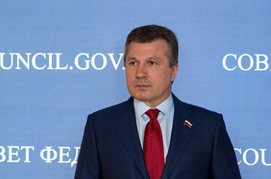 Валерий Васильев - Сенатор рассказал, как выполняется поручение президента по ценам на битум - pnp.ru - Россия