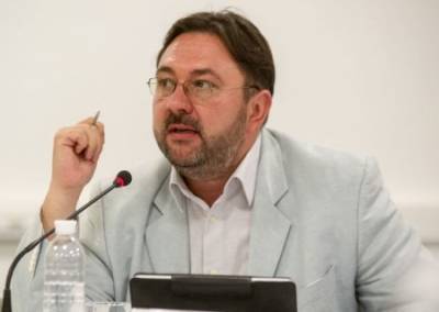 Владимир Зеленский - Никита Потураев - «Мы не должны глупостей делать»: Советник Зеленского о доступе украинцев в социальные сети - news-front.info - Украина