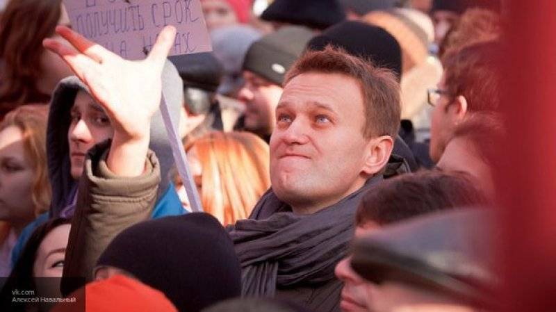 Алексей Навальный - Кристина Амелина - Результаты анализов "загадочного недуга" Навального показали у него аллергию - nation-news.ru
