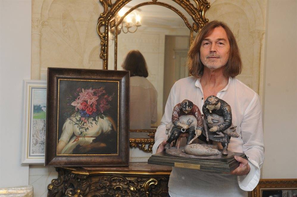 Никас Сафронов - Эдуард Шабалин прятал картины Никаса Сафронова в потолке мемцентра? В ульяновском суде слушается дело о миллионах - ulpravda.ru - Ульяновск
