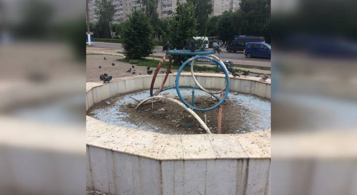 Чиновник о состоянии фонтана в микрорайоне Байконур: "Без комментариев" - pg21.ru - Чебоксары - р-н. Московский
