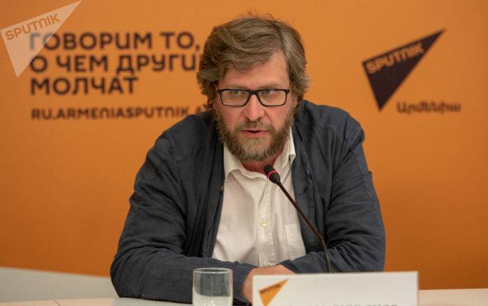 Федор Лукьянов - Новый мировой порядок так и не наступил — Лукьянов - ru.armeniasputnik.am - Россия - Китай - США - Армения - Ереван