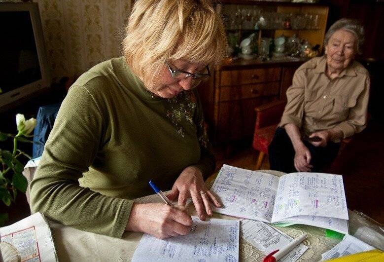 Соцработники оставили без средств к существованию смоленскую пенсионерку - readovka.ru - Россия