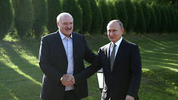 Дональд Трамп - Владимир Путин - Сергей Рябков - Александр Лукашенко - Дмитрий Мезенцев - Юрий Ушаков - Путин пригласил Лукашенко в Москву на празднование Дня Победы - newtvnews.ru - Россия - Китай - США - Белоруссия - Германия - Франция - Минск
