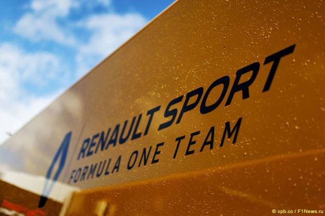 Дорожная авария не повлияла на подготовку Renault - все новости Формулы 1 2019 - f1news.ru - Венгрия - Будапешт