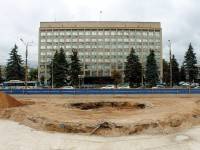 В Твери благоустраивают площадь перед стелой "Город воинской Славы" и сквер в Южном - ТИА - tvernews.ru - Тверь - Благоустройство