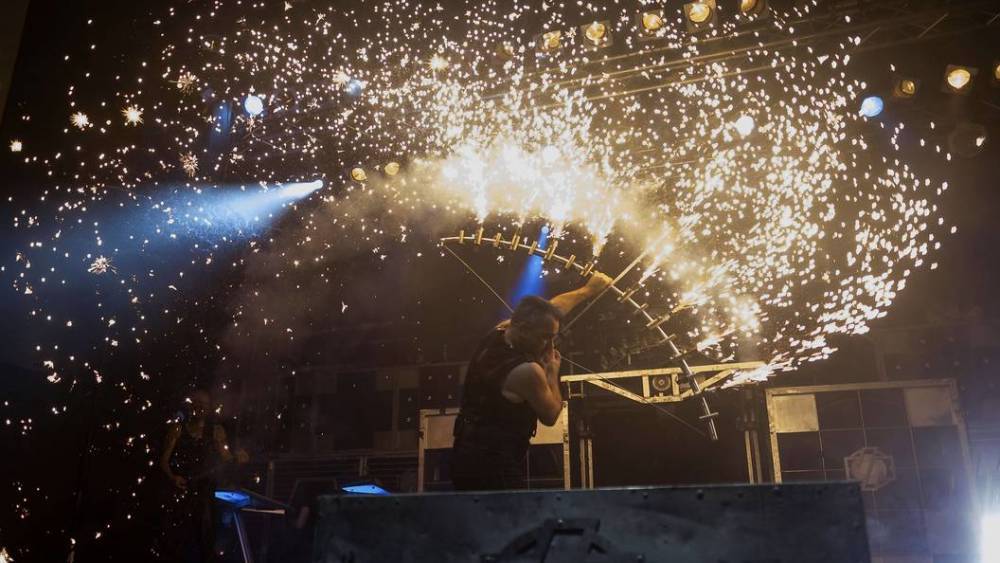 Виталий Милонов - "Оскорбили всех нормальных": Rammstein устроили "извращенское" признание в любви прямо на сцене - tsargrad.tv - Москва - Россия - Украина - Польша - Литва - Голландия