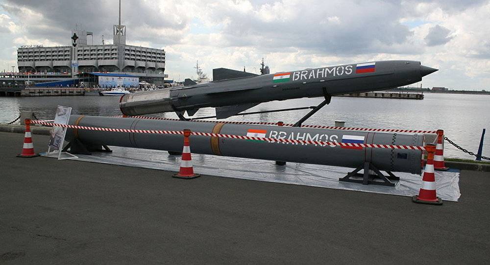 Таиланд станет первым импортером российско-индийской ракеты «BrahMos» - news-front.info - Россия - Оренбург - Индия - Нью-Дели - Вьетнам - Малайзия - Таиланд - Сингапур - Индонезия - Хайдарабад