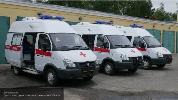 Водитель рейсового автобуса выехал на встречную полосу, где столкнулся с грузовиком - newinform.com - Россия - Астрахань - Ставрополье