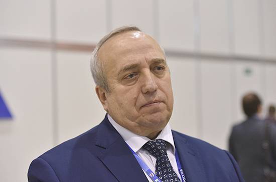 Франц Клинцевич - Клинцевич поздравил военнослужащих и ветеранов с Днём ВДВ - pnp.ru - Россия