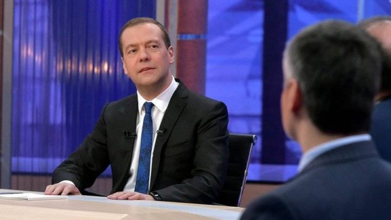 Дмитрий Медведев - МИД Японии назвал визит Медведева на Итуруп прискорбным - polit.info - Москва - Россия - Япония
