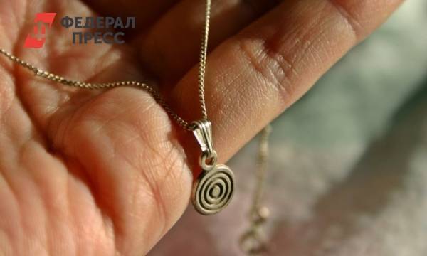 Семейные узы: брат украл у сестры бриллиантовые украшения | Сахалинская область | ФедералПресс - fedpress.ru - Россия - Южно-Сахалинск
