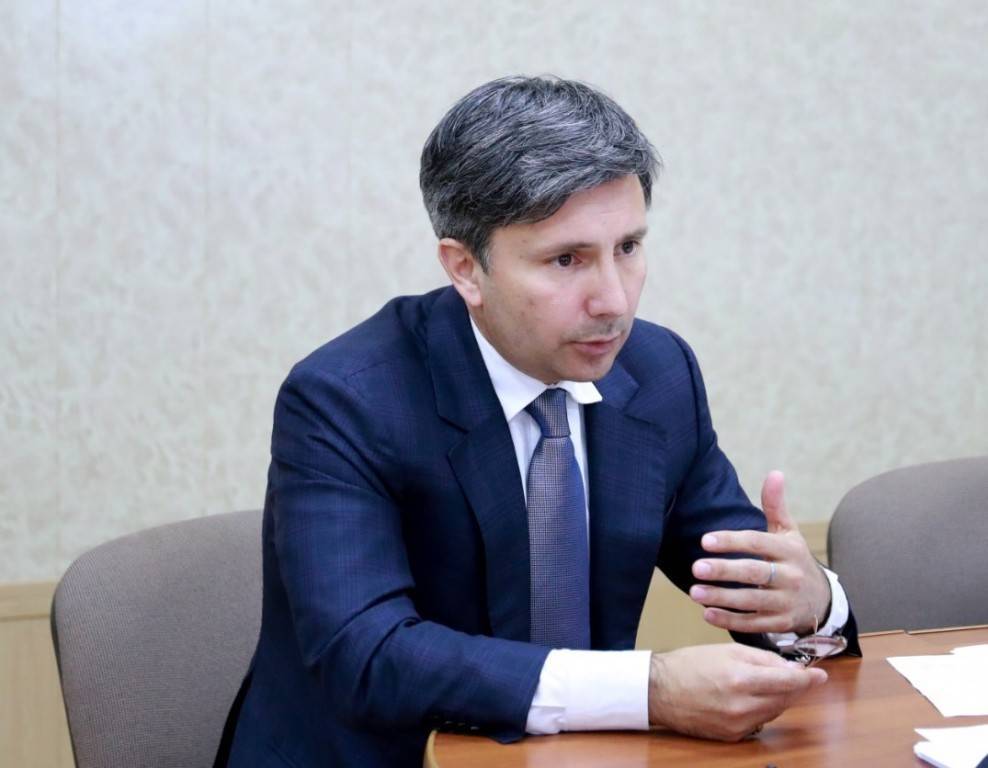 Игорь Бабушкин - Сотни астраханцев участвуют в приеме граждан по вопросам аварийного жилья - astravolga.ru - Россия - Астрахань - Астраханская обл.
