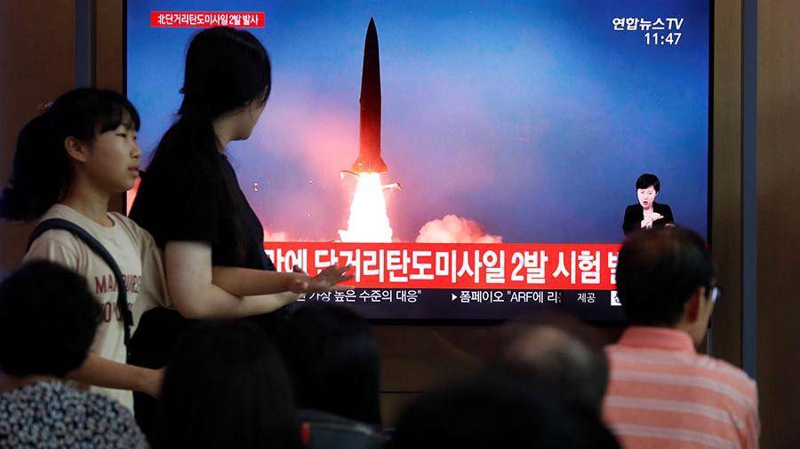 Дональд Трамп - Ким Ченын - Трамп прокомментировал новые ракетные пуски КНДР - iz.ru - Южная Корея - США - Вашингтон - КНДР - Вьетнам - Пхеньян - Ханой