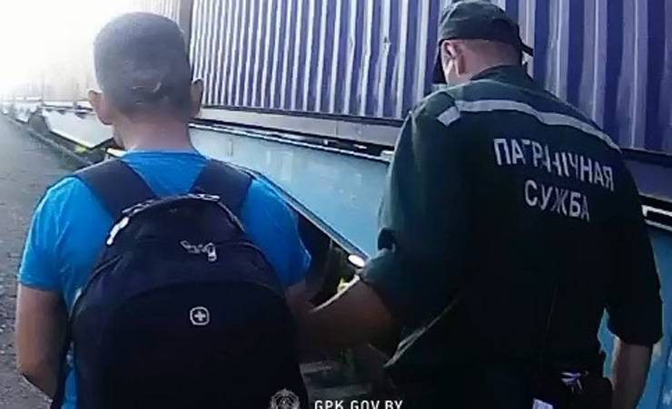 Житель Тюмени пытался проехать из Бреста в Евросоюз под вагоном грузового поезда - gomel.today - Белоруссия - Тюмень - Польша