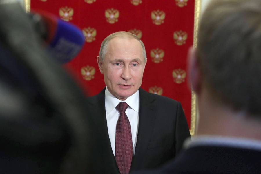Владимир Путин - Путин поздравил личный состав и ветеранов ВДВ - m24.ru