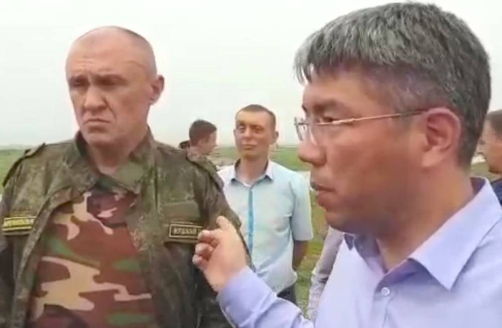 Алексей Цыденов - «У вас тут дезорганизация»: Алексей Цыденов устроил взбучку главе Джидинского района - infpol.ru - респ.Бурятия - Закаменск