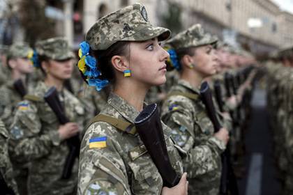 Владимир Зеленский - Петр Порошенко - Американцев предупредили об опасности пребывания на Украине - lenta.ru - Россия - США - Украина - Киев