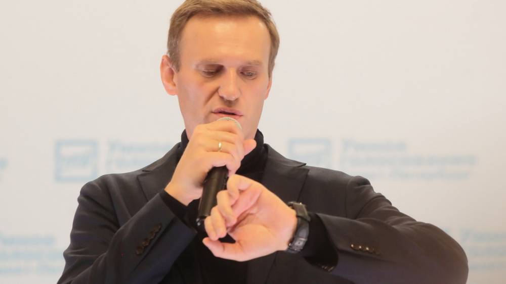 Алексей Навальный - Кира Ярмыш - "Вы можете нам помочь" и номер счёта: Команда Навального зарабатывает на арестах митингующих - tsargrad.tv - Мальдивы