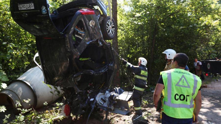 Kia Sportage - Возбуждено уголовное дело после гибели пяти человек в ДТП под Калугой - iz.ru - Россия