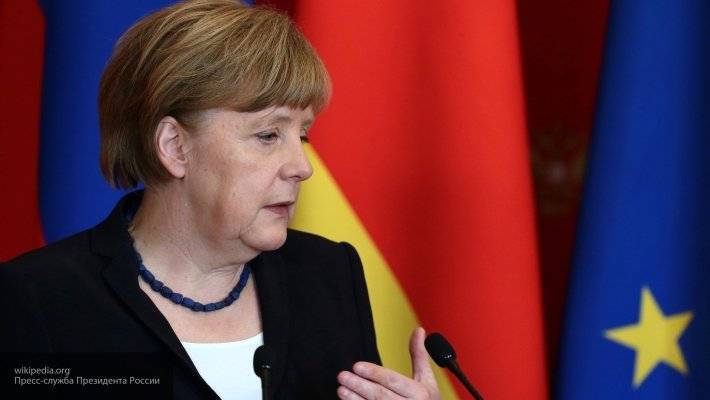 Ангела Меркель - Меркель призвала к скорейшему проведению встречи в Париже в нормандском формате - newinform.com - Украина - Германия - Франция - Париж - Берлин - Меркель - Ес