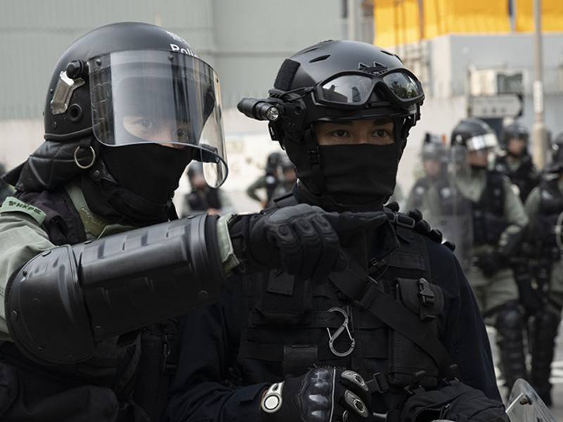 Полиция Гонконга впервые применила водомёты во время протестов - news.ru - Китай - Протесты