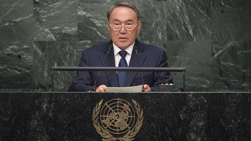 Нурсултан Назарбаев - Назарбаев - Назарбаев потребовал гарантию для отказавшихся от ядерного оружия стран - polit.info - Казахстан