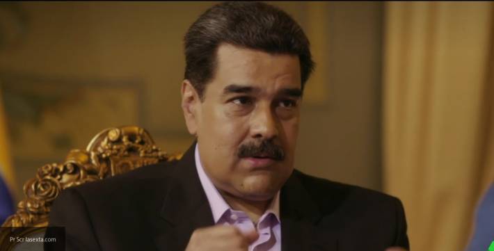 Дональд Трамп - Николас Мадуро - Президент Венесуэлы Николас Мадуро осудил угрозу Трампа ввести блокаду страны - newinform.com - США - Вашингтон - Венесуэла - Боливарианская