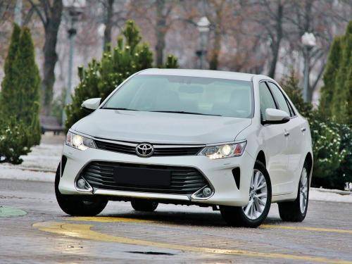 Toyota Camry - Блогер - За что 1,3 миллиона? Блогер рассказал о «косяках» 3-летней Toyota Camry 55 - vistanews.ru