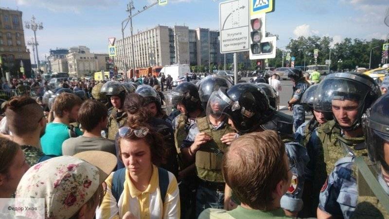 Олег Баранов - Полиция Москвы защитит горожан от участников незаконного митинга 3 августа - politros.com - Москва - Россия