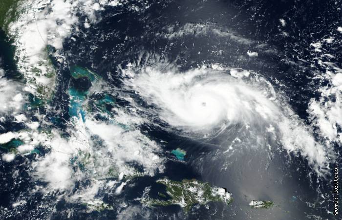 Надвигающийся на США ураган "Дориан" усилился до четвертой категории - interfax.ru - Москва - США - шт.Флорида