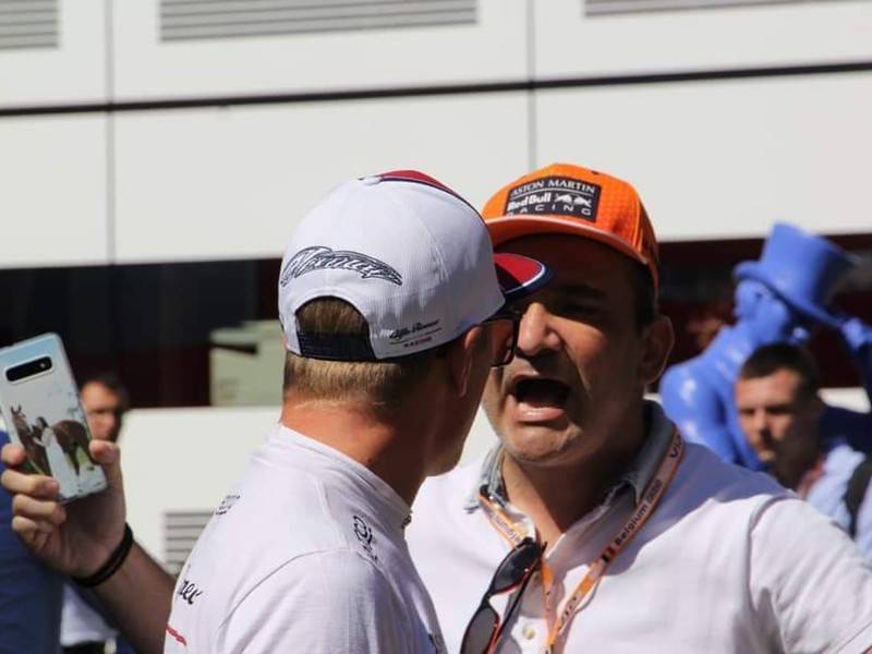 Бельгия - Пьяный болельщик напал на пилота «Формулы-1» на Гран-при - news.ru